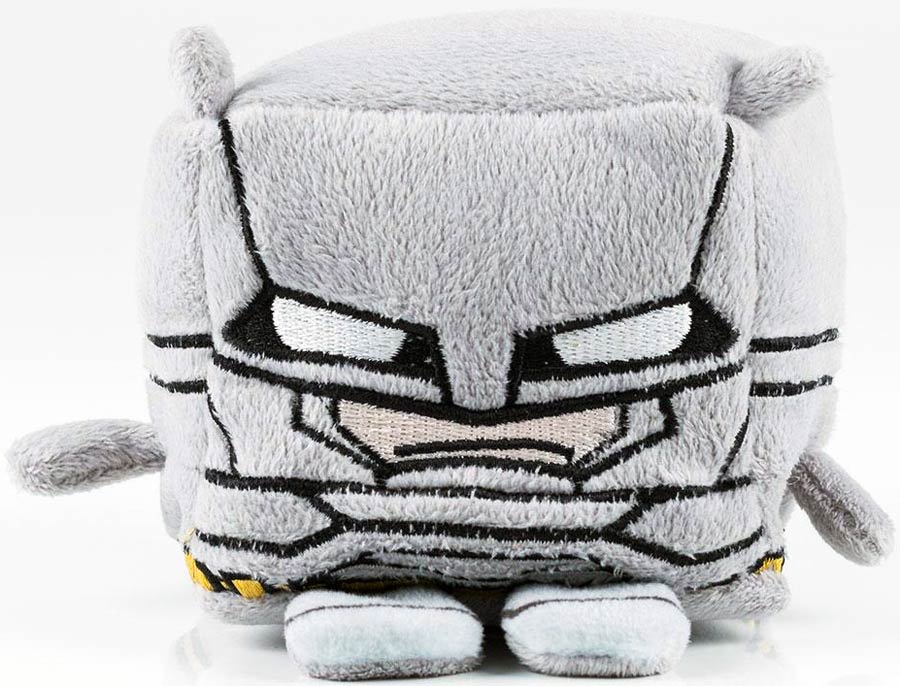 Batman v Superman Dawn Of Justice Kawaii Cube Small Plush Assortment A - Batman Armored