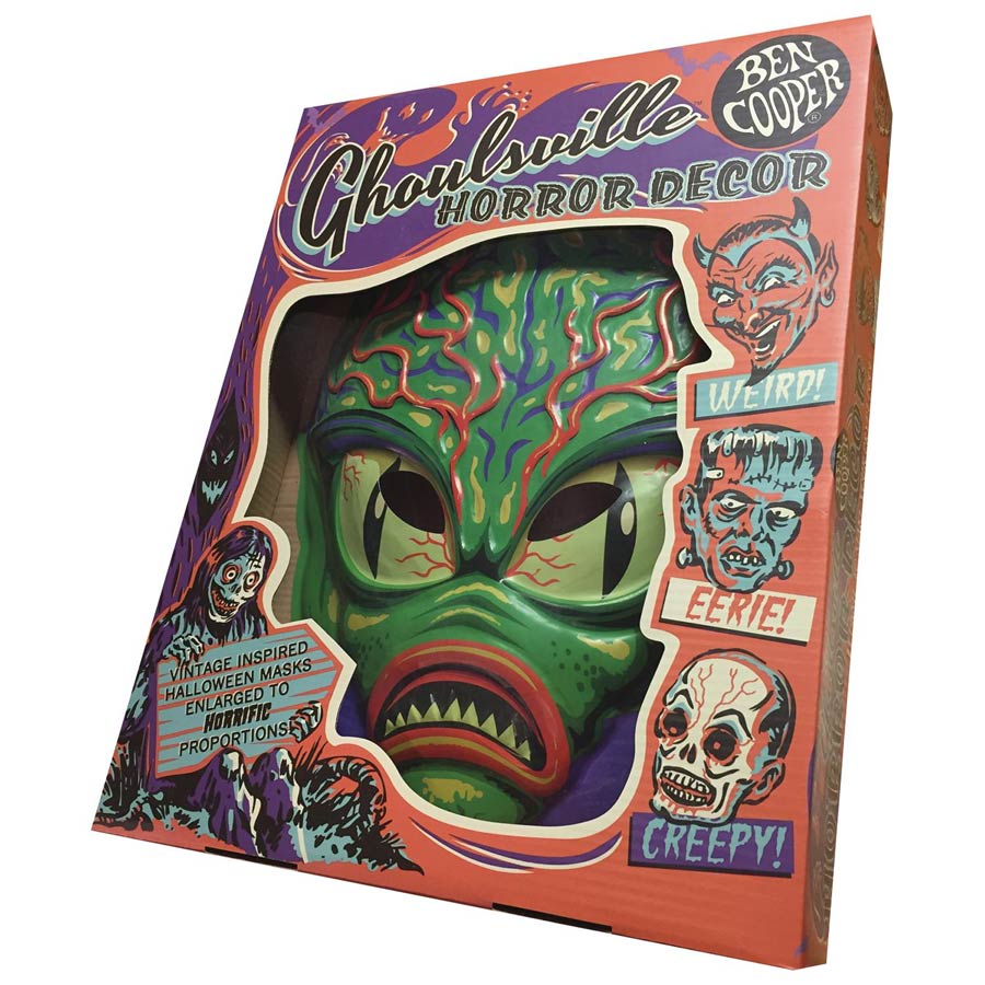 Ghoulsville Vac-Tastic Plastic Mask - Space Invader (Glow-In-The-Dark)