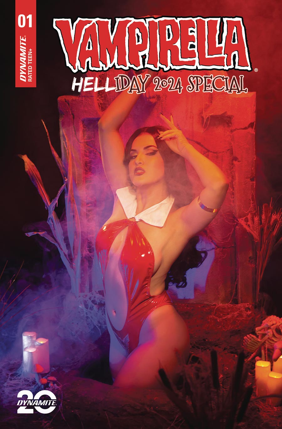 Vampirella Helliday 2024 Special #1 (One Shot) Cover D Variant Dizzymslizzyy Cosplay Photo Cover